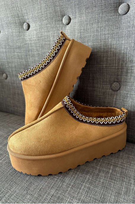 Gefütterte Mules mit Plateau in Camel
