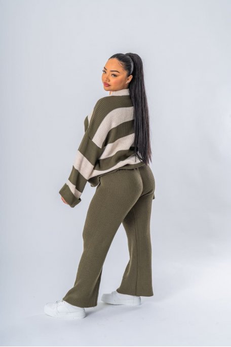 Ensemble coloris kaki pull et pantalon en maille à rayures - vue de profil