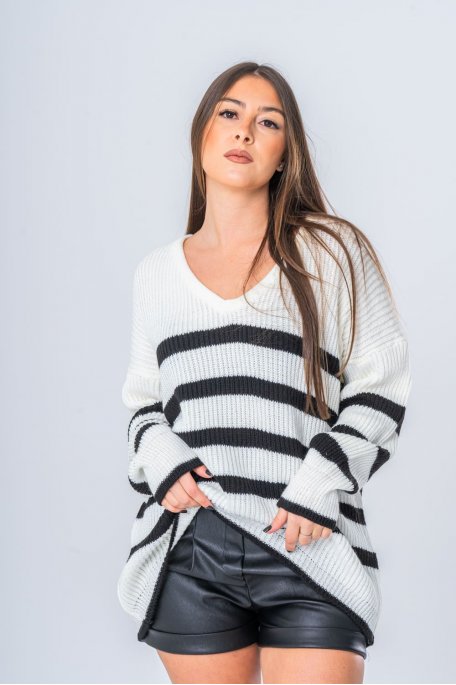 Pull col V oversize à rayures noir