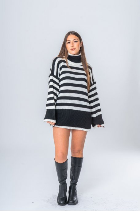 Black turtleneck striped sweater