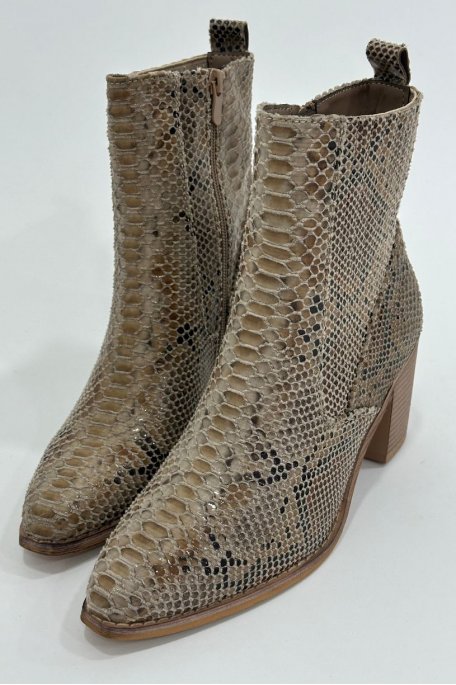 Heeled snake boots