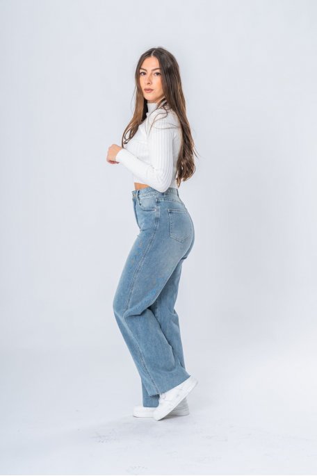 Jean large wide leg bleu - vue de profil look entier