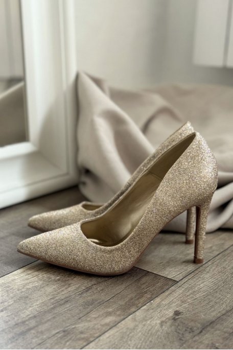 Gold glitter pumps