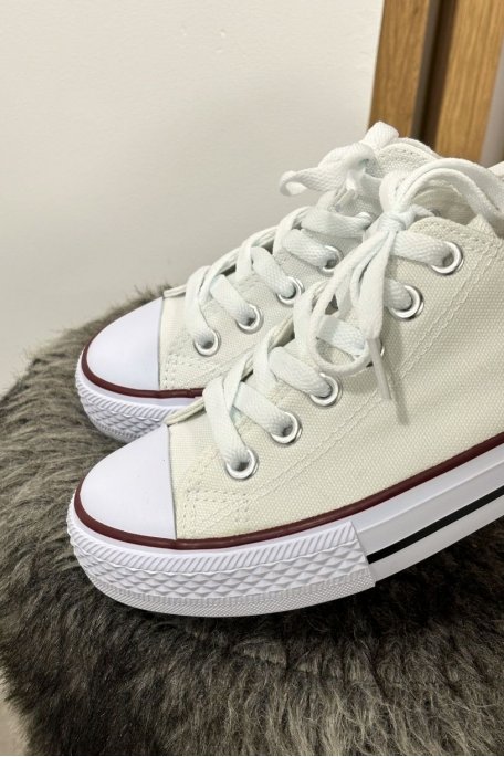 Short thick-soled sneakers white