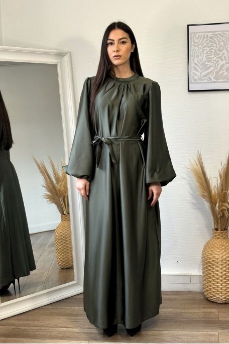 Robe longue satinée à col rond kaki