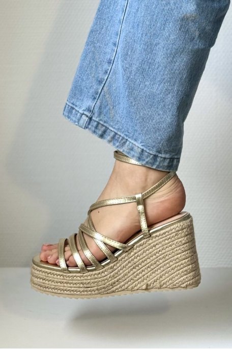 Gold strapped wedges with square toe