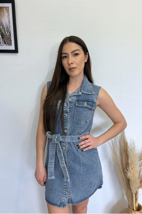 Ärmelloses Kleid aus blauem Jeansstoff