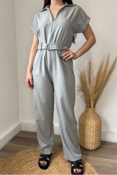 Pantsuit with zip and grey belt