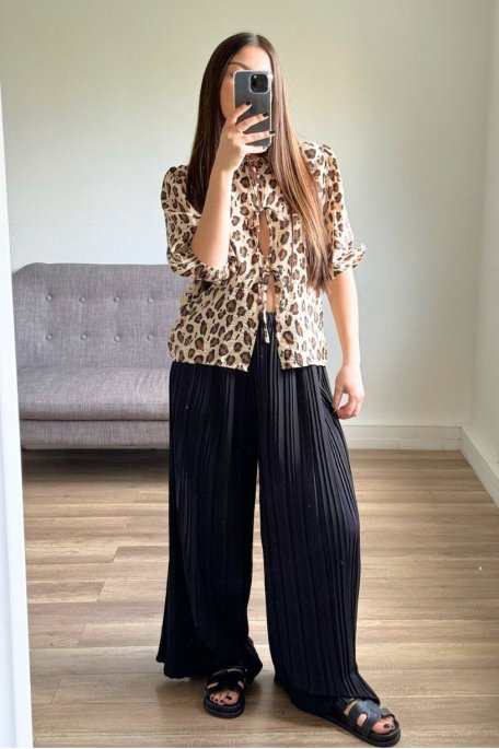 Short-sleeved leopard bow blouse