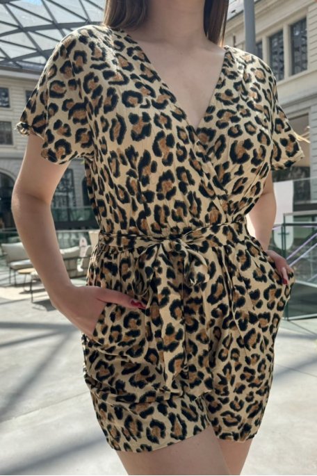 V-Ausschnitt-Kombi-Shorts mit Leopardenmuster