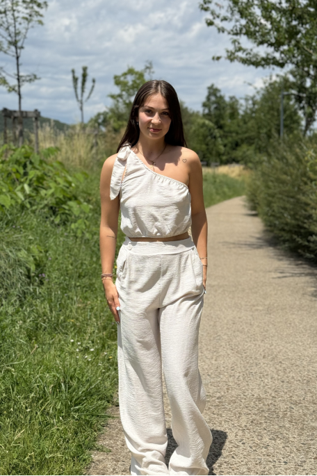 Ensemble haut asymétrique et pantalon en lin beige