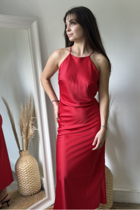 Langes Kleid Stehkragen Satin rot
