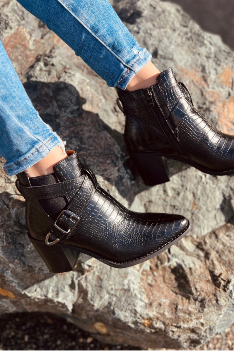 Crocodile effect pointed toe heels in black Cinelle Paris fashion for women