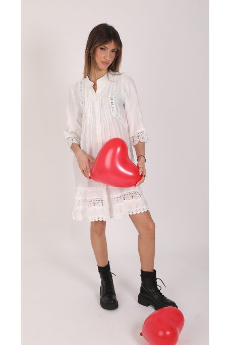 Weißes Hemdkleid
