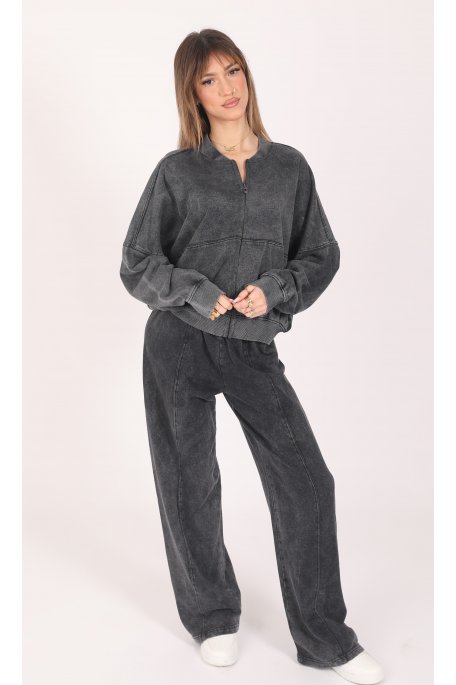 Jogging suit