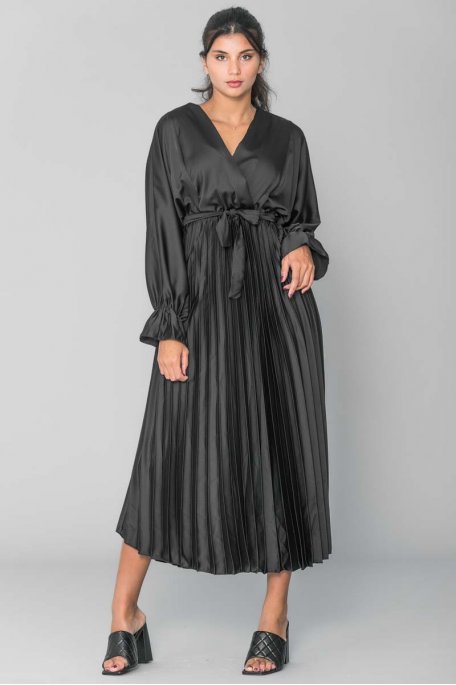 robe longue plissee noire