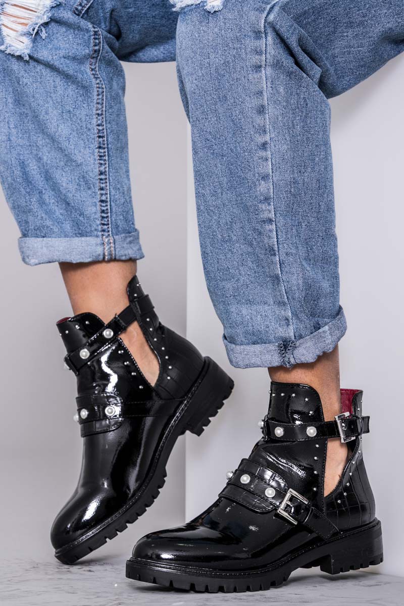 bottes noires vernies