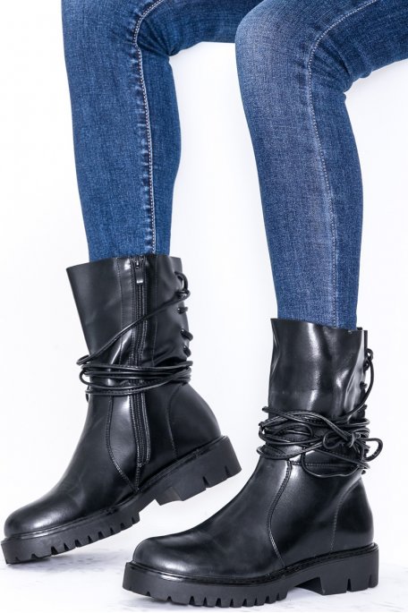 Black link boots