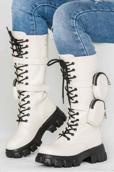 bottes à lacets