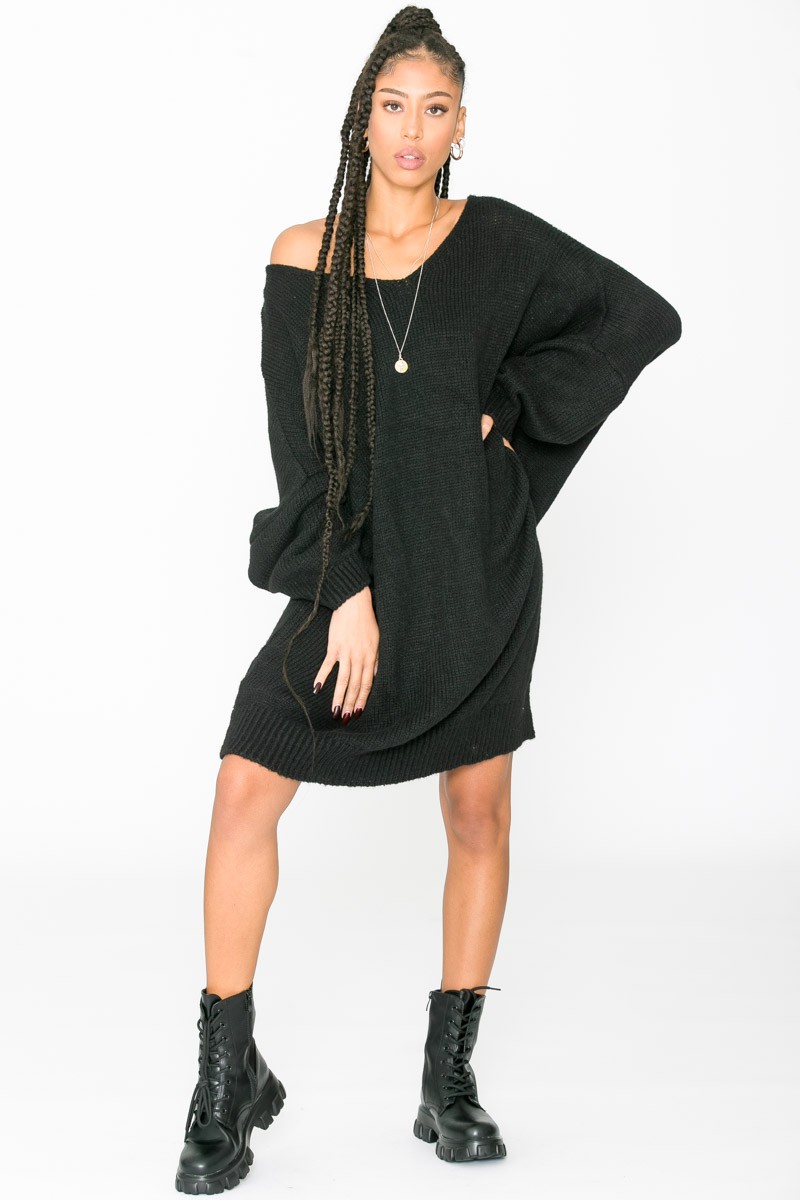 robe pull noir oversize