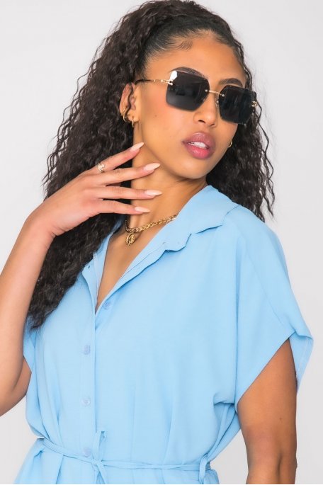 Black square sunglasses