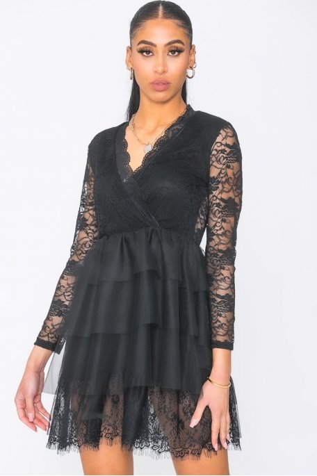 Robe courte dentelle volant noir