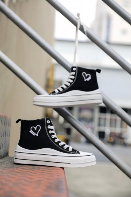 High lace-up sneakers with black heart